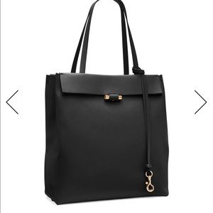 👜The Sybil Tote from Stuart Weitzman